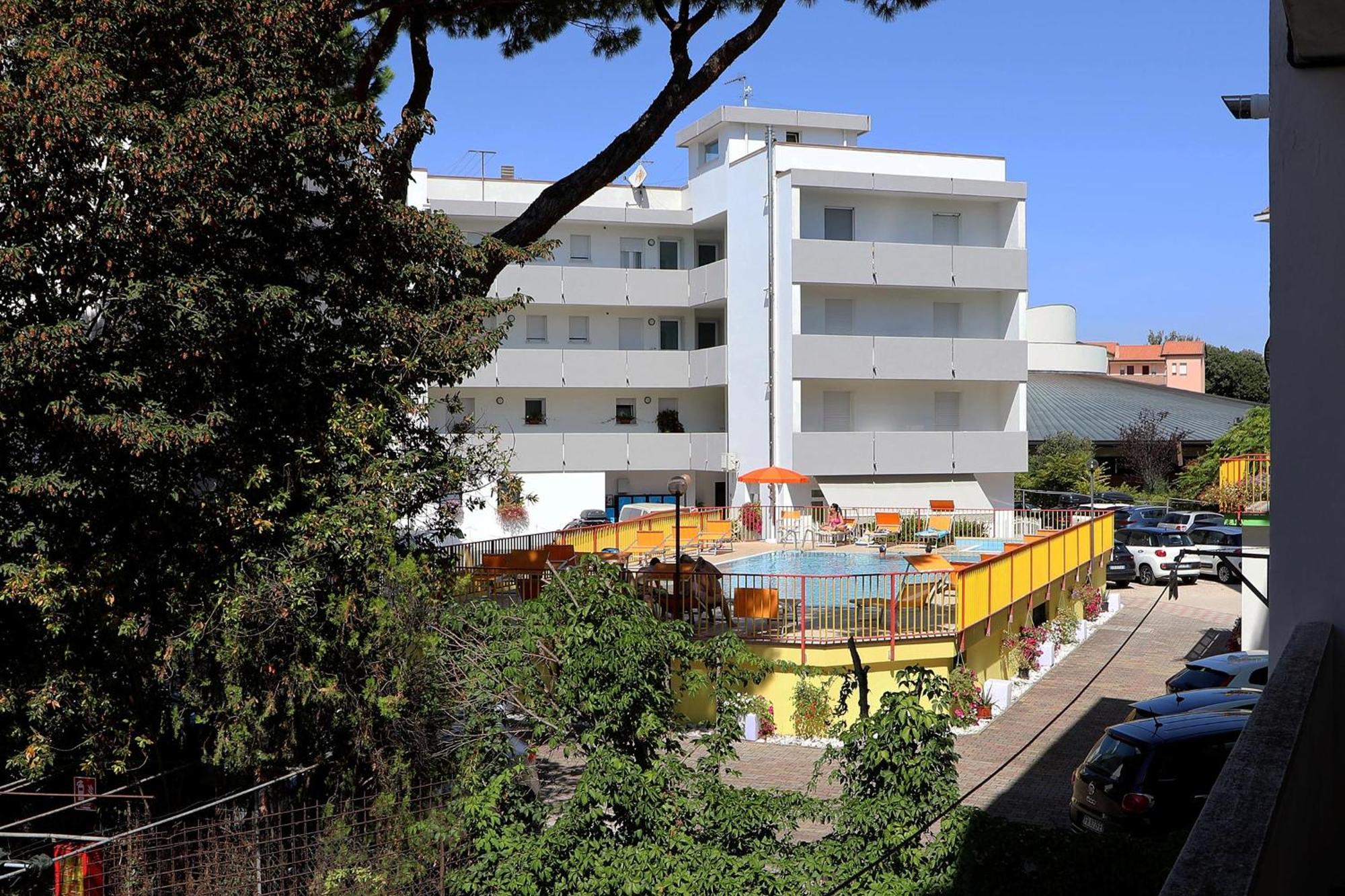 Residence La Pigna 罗索利纳马雷 外观 照片